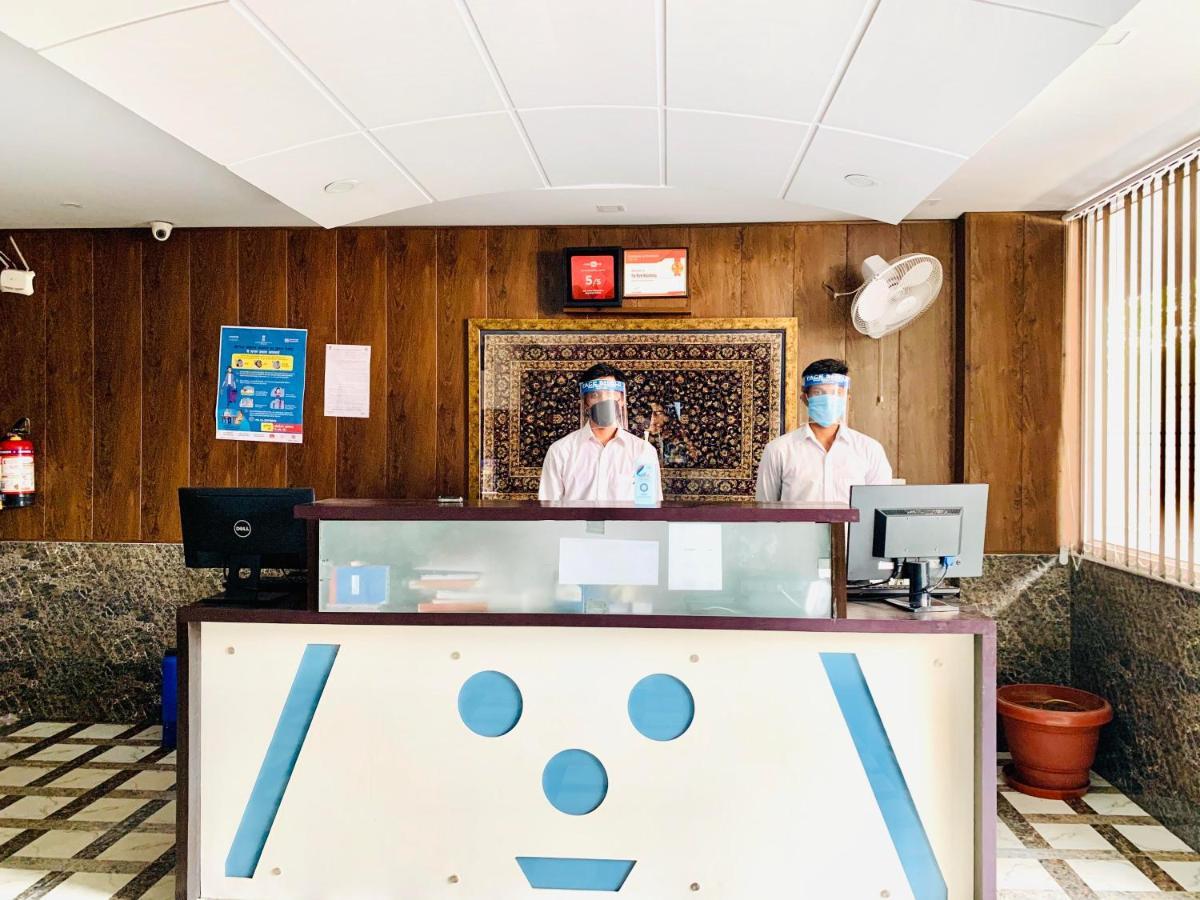 The Park Residency Hotel Greater Noida Eksteriør billede
