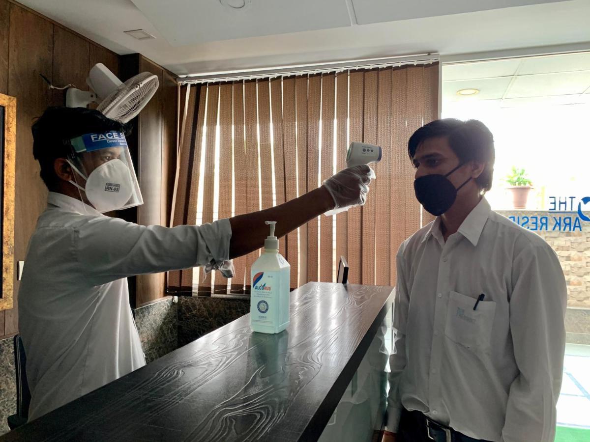 The Park Residency Hotel Greater Noida Eksteriør billede